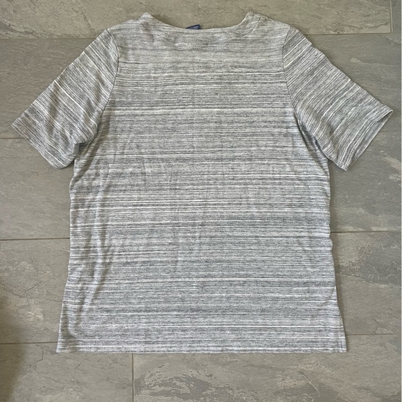Nike short sleeve heathered gray tee medium - Picture 3 of 4